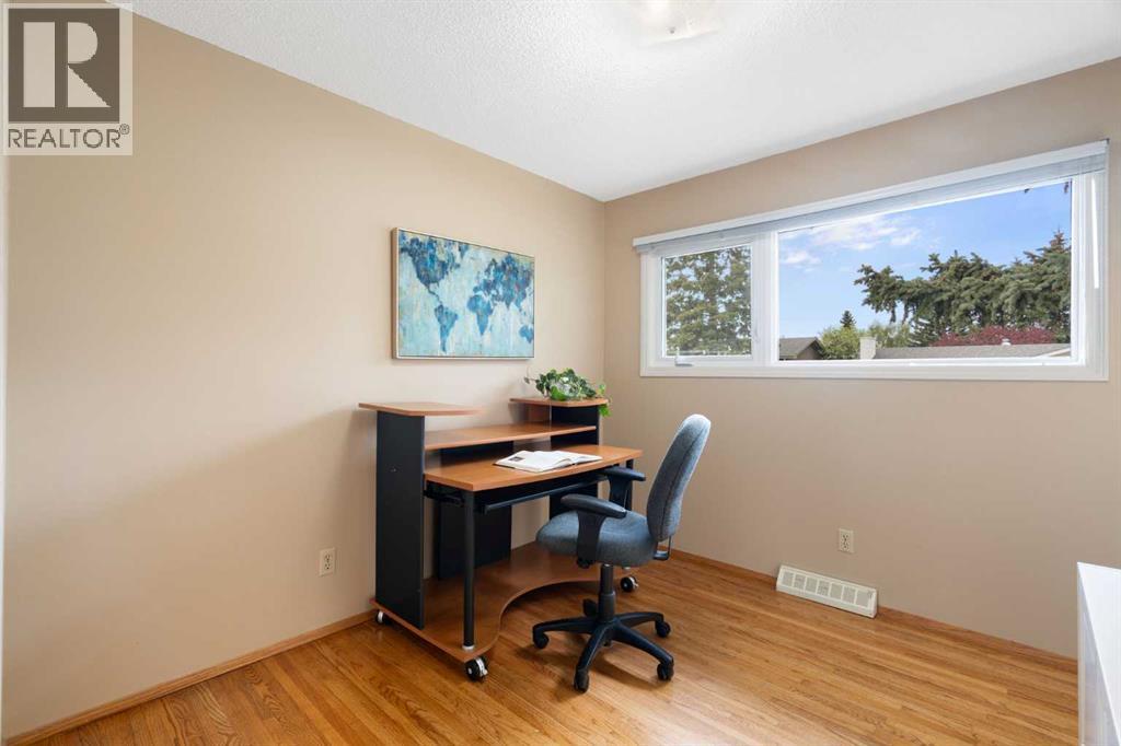 5047 Batchelor Crescent Nw, Calgary, Alberta  T2L 1S8 - Photo 18 - A2310032