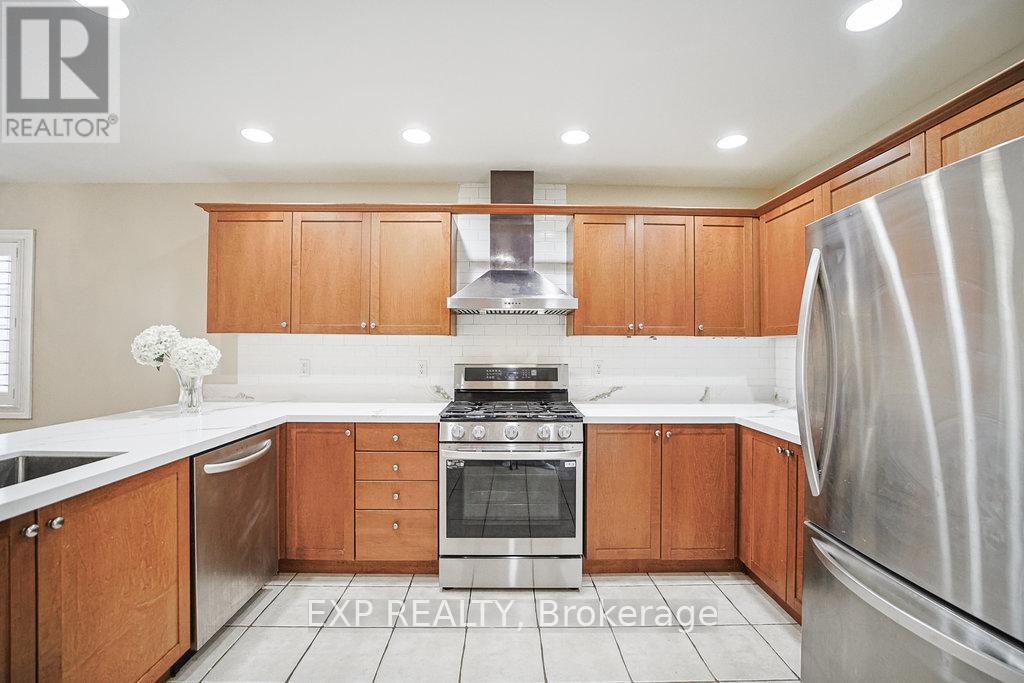 2 Carlson Place, Clarington, Ontario  L1C 5P6 - Photo 14 - E13218274