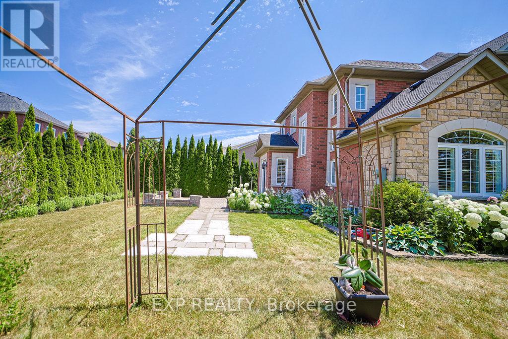 2 Carlson Place, Clarington, Ontario  L1C 5P6 - Photo 35 - E13218274