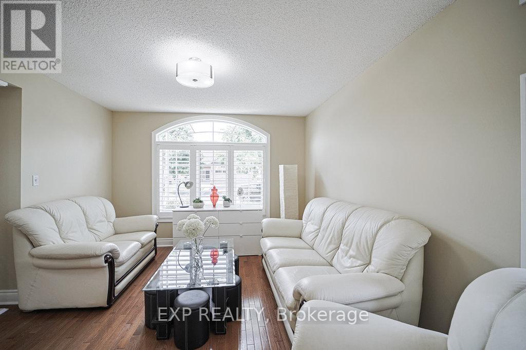 2 Carlson Place, Clarington, Ontario  L1C 5P6 - Photo 9 - E13218274