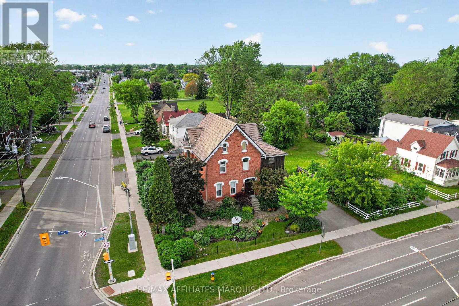 105 5th Street E, Cornwall, Ontario K6H 2L6 - Photo 2 - X13218308