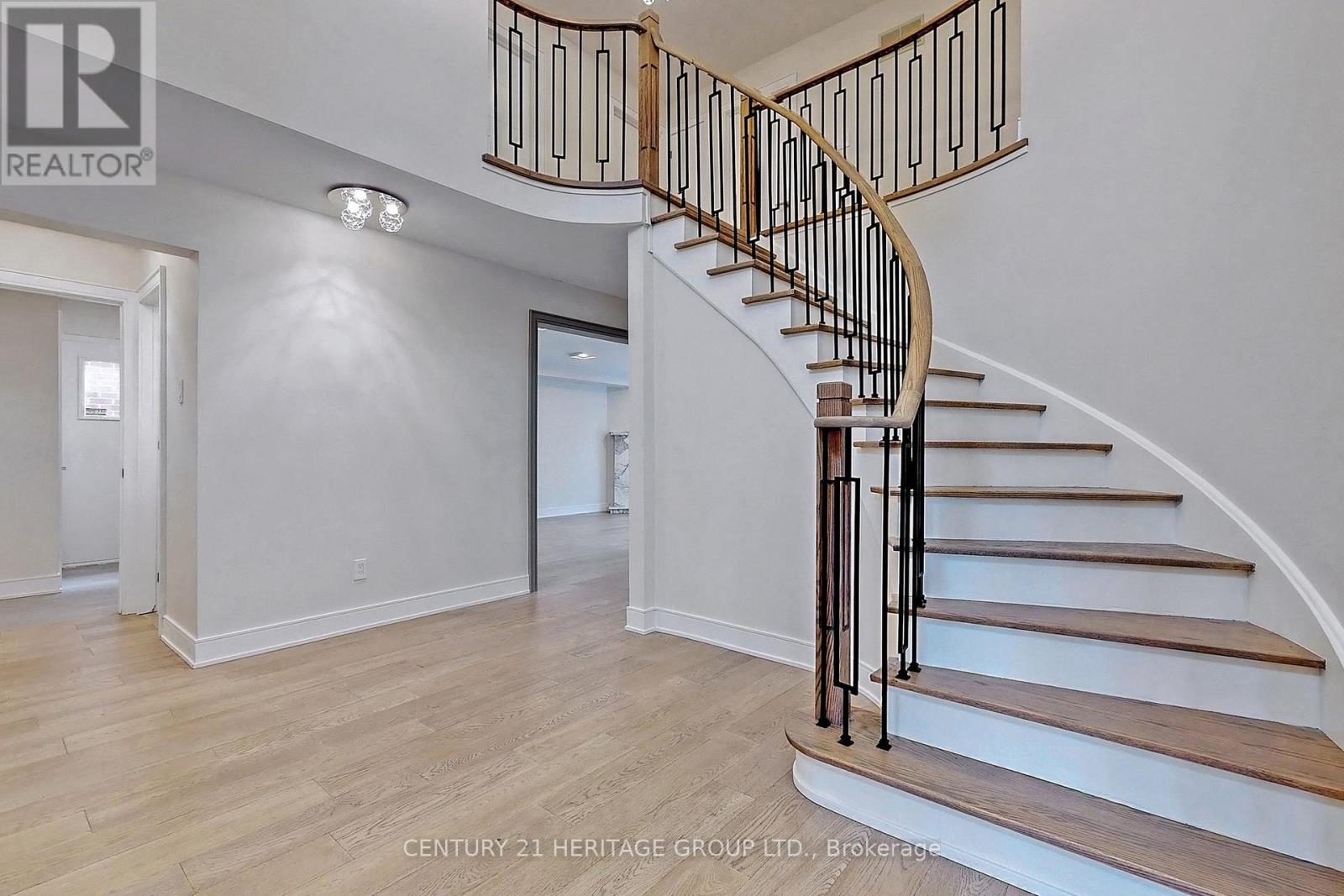 26 Castleridge Drive, Richmond Hill, Ontario  L4B 1N9 - Photo 12 - N13218272