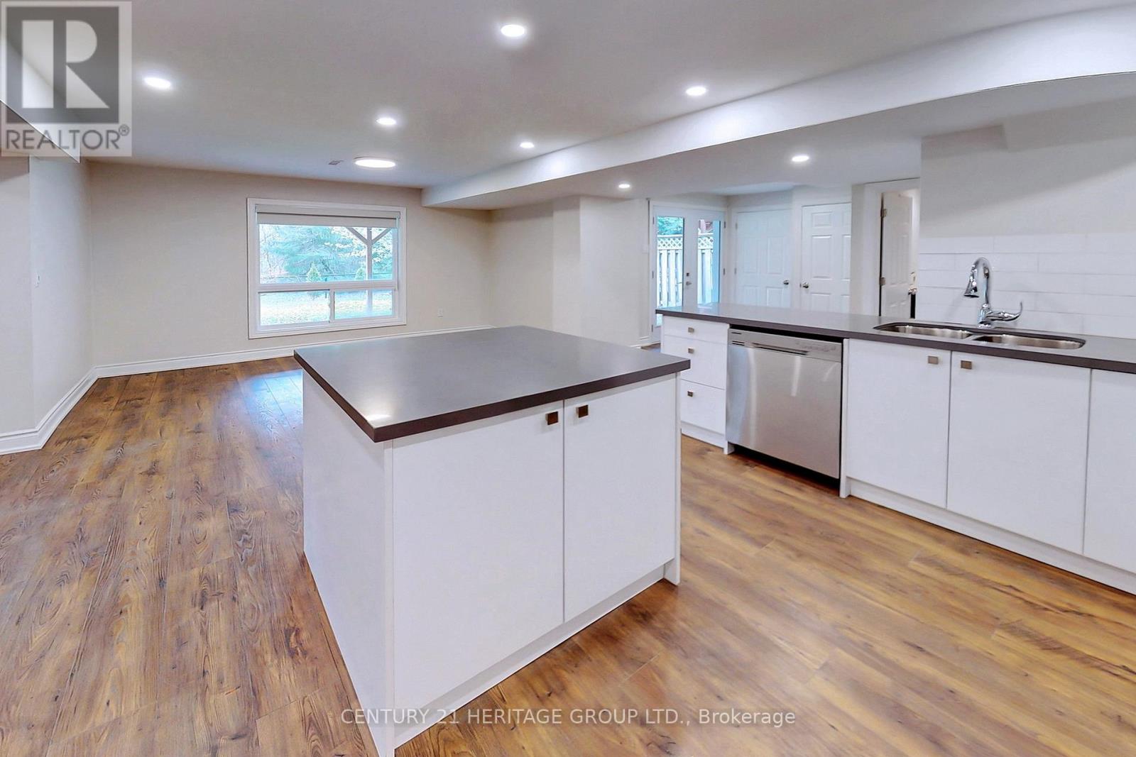 26 Castleridge Drive, Richmond Hill, Ontario  L4B 1N9 - Photo 17 - N13218272
