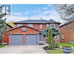 26 CASTLERIDGE DRIVE, Richmond Hill, Ontario