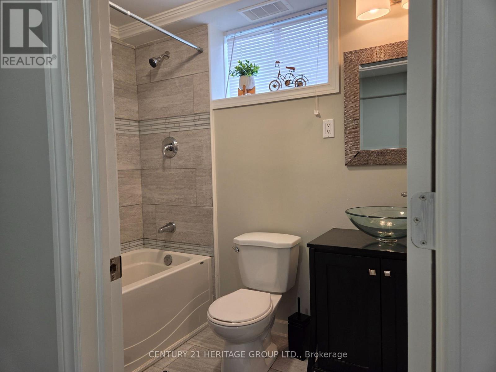 46 Nathan Crescent, Barrie (Painswick South), Ontario  L4N 0S2 - Photo 26 - S13218300