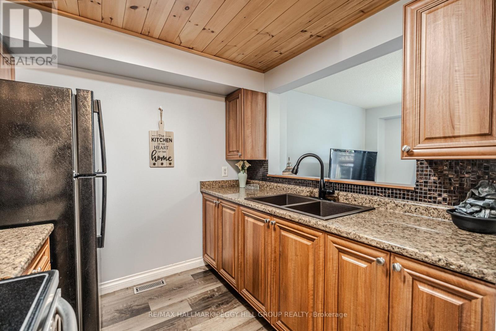 193 Nathan Crescent, Barrie (Painswick South), Ontario  L4N 0S4 - Photo 8 - S13218306