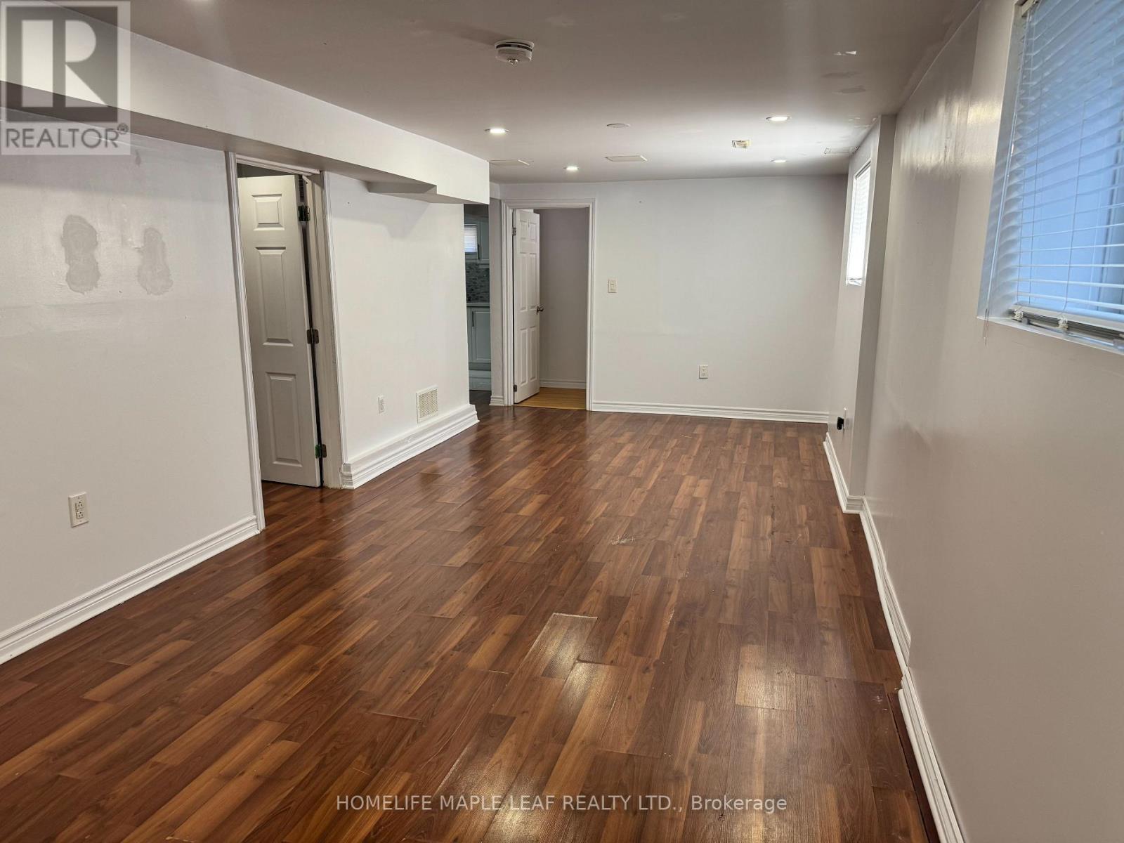 8 Montrose Place, Brampton, Ontario  L6S 2S8 - Photo 10 - W13218248
