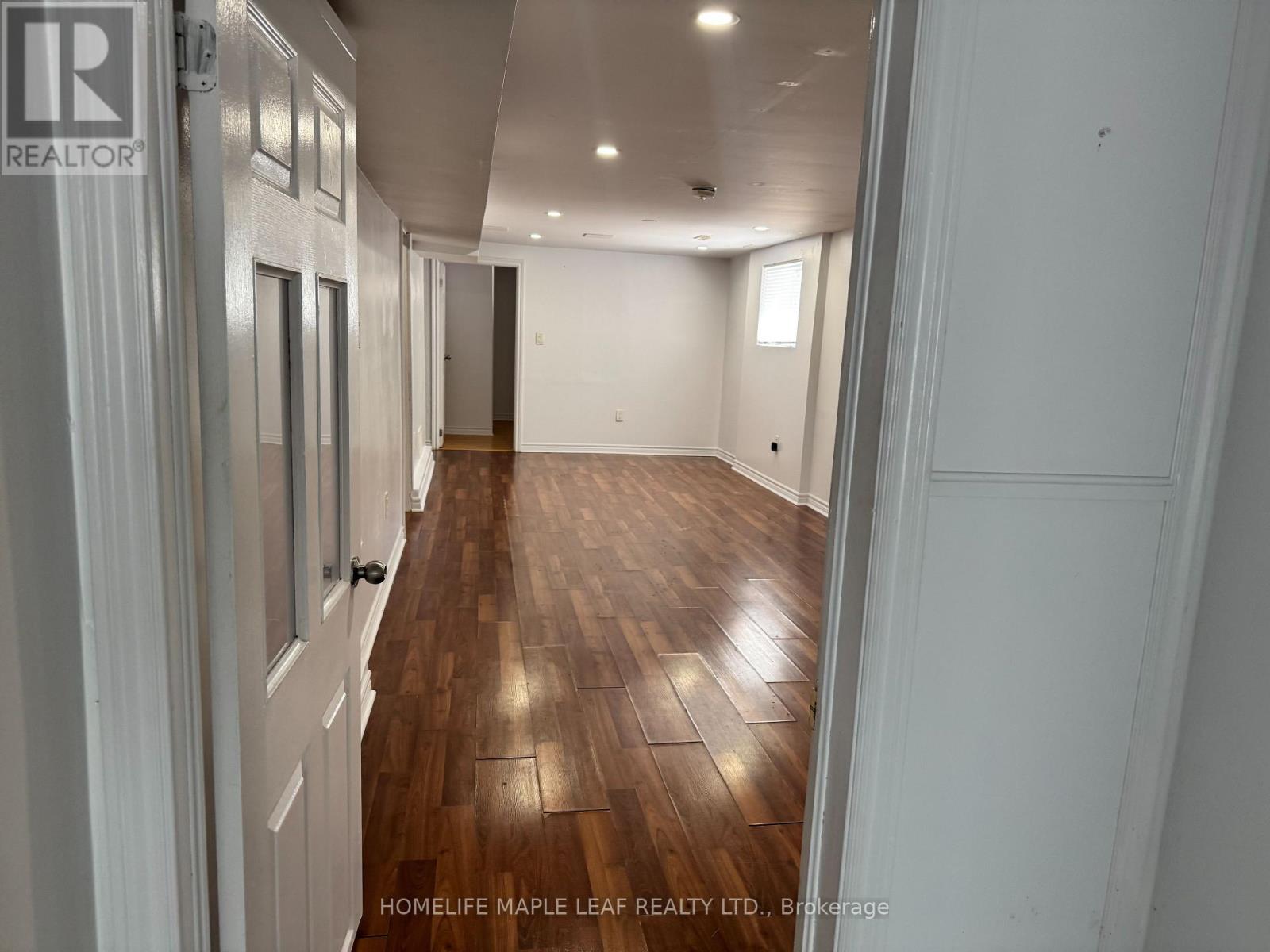 8 Montrose Place, Brampton, Ontario  L6S 2S8 - Photo 13 - W13218248