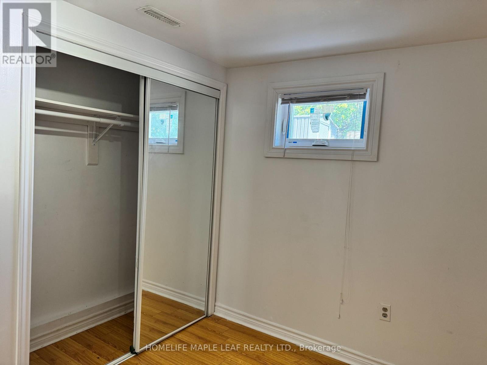 8 Montrose Place, Brampton, Ontario  L6S 2S8 - Photo 16 - W13218248