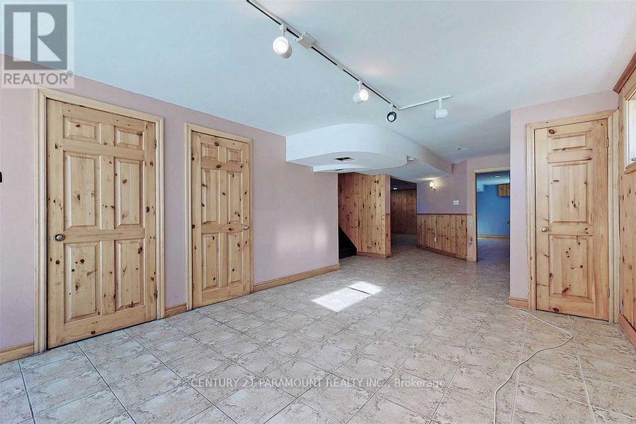 8748 Creditview Road, Brampton, Ontario  L6Y 0G4 - Photo 3 - W13218310