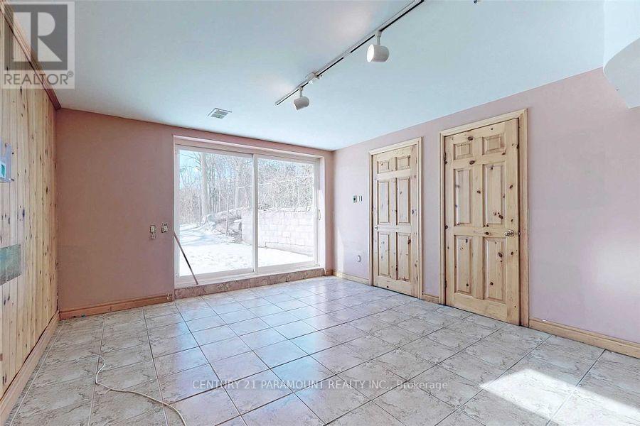 8748 Creditview Road, Brampton, Ontario  L6Y 0G4 - Photo 4 - W13218310