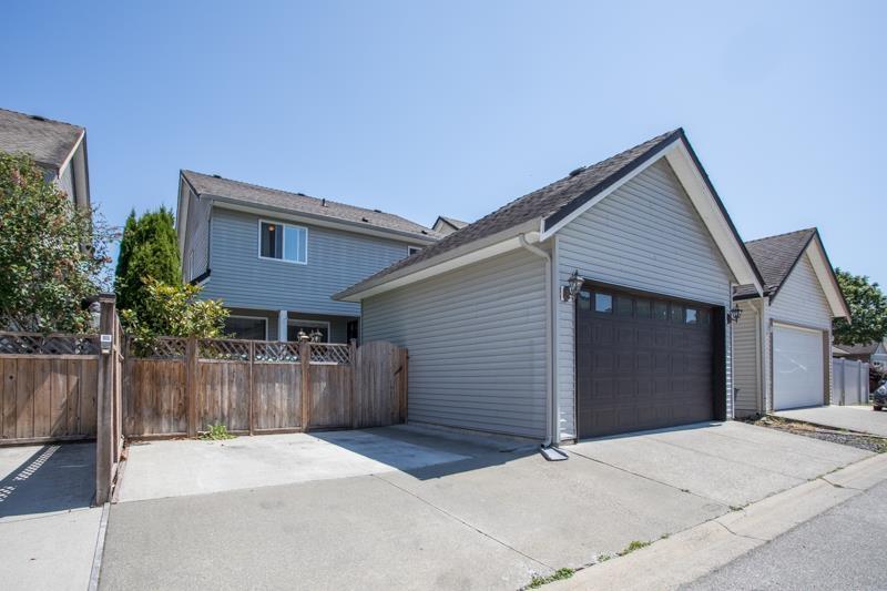 7015 195 Street, Surrey, British Columbia  V4N 5Z2 - Photo 3 - R3124691