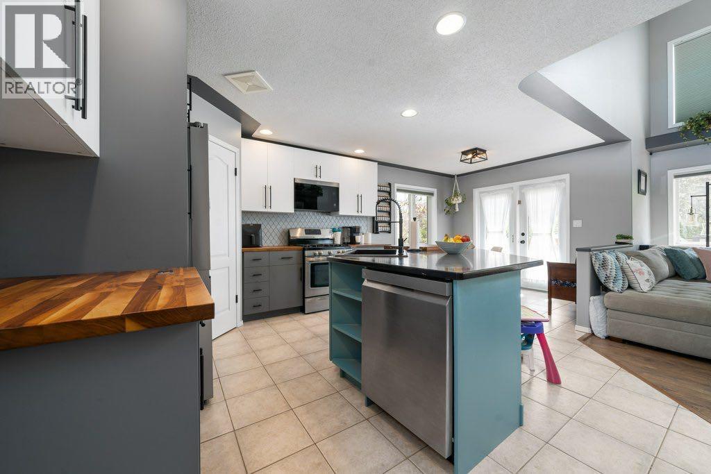 5 Hunter Court Ne, Medicine Hat, Alberta  T1C 1W5 - Photo 7 - A2315063
