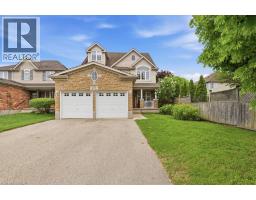 151 DECARO Crescent, Cambridge, Ontario