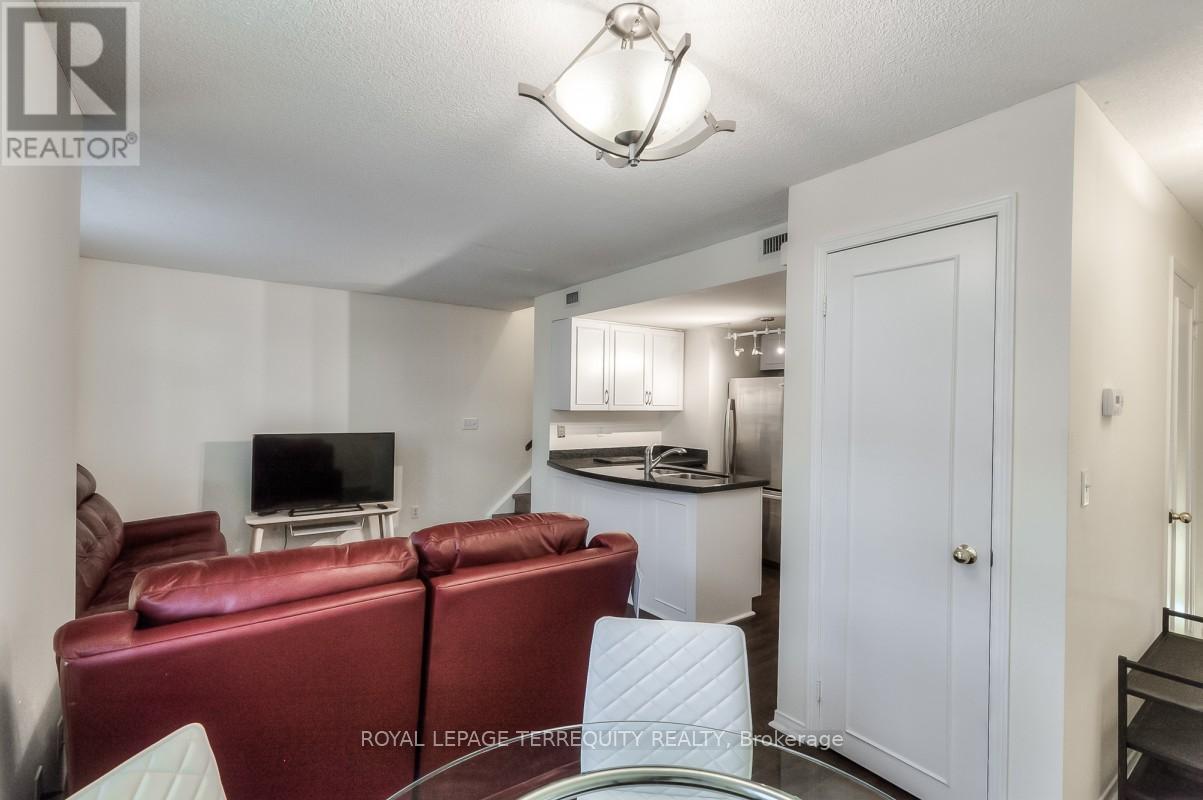 16 - 100 Redpath Avenue, Toronto, Ontario  M4S 2J7 - Photo 6 - C13218348