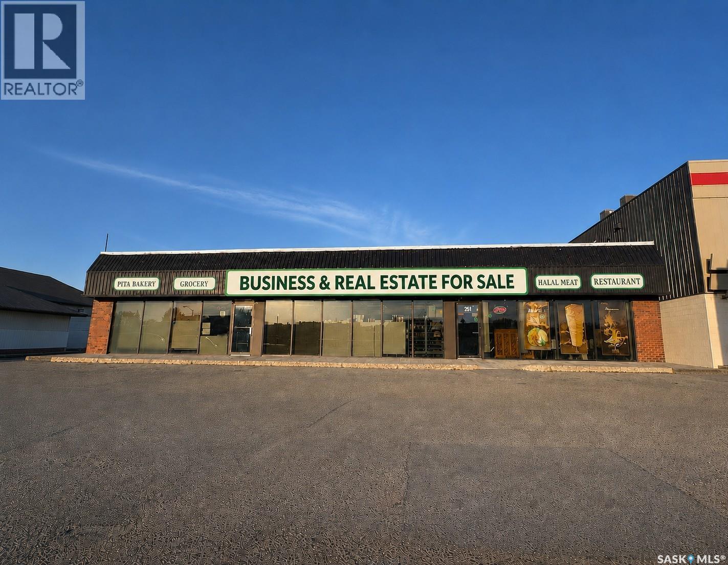 251 Albert Street, Regina, Saskatchewan  S4R 2N5 - Photo 1 - SK037268
