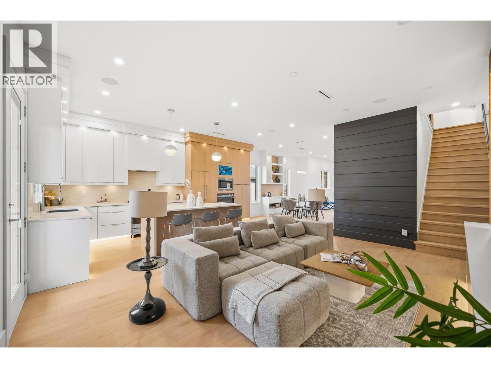 1 6139 Ashworth Avenue, Burnaby, British Columbia  V5E 3T8 - Photo 12 - R3103238