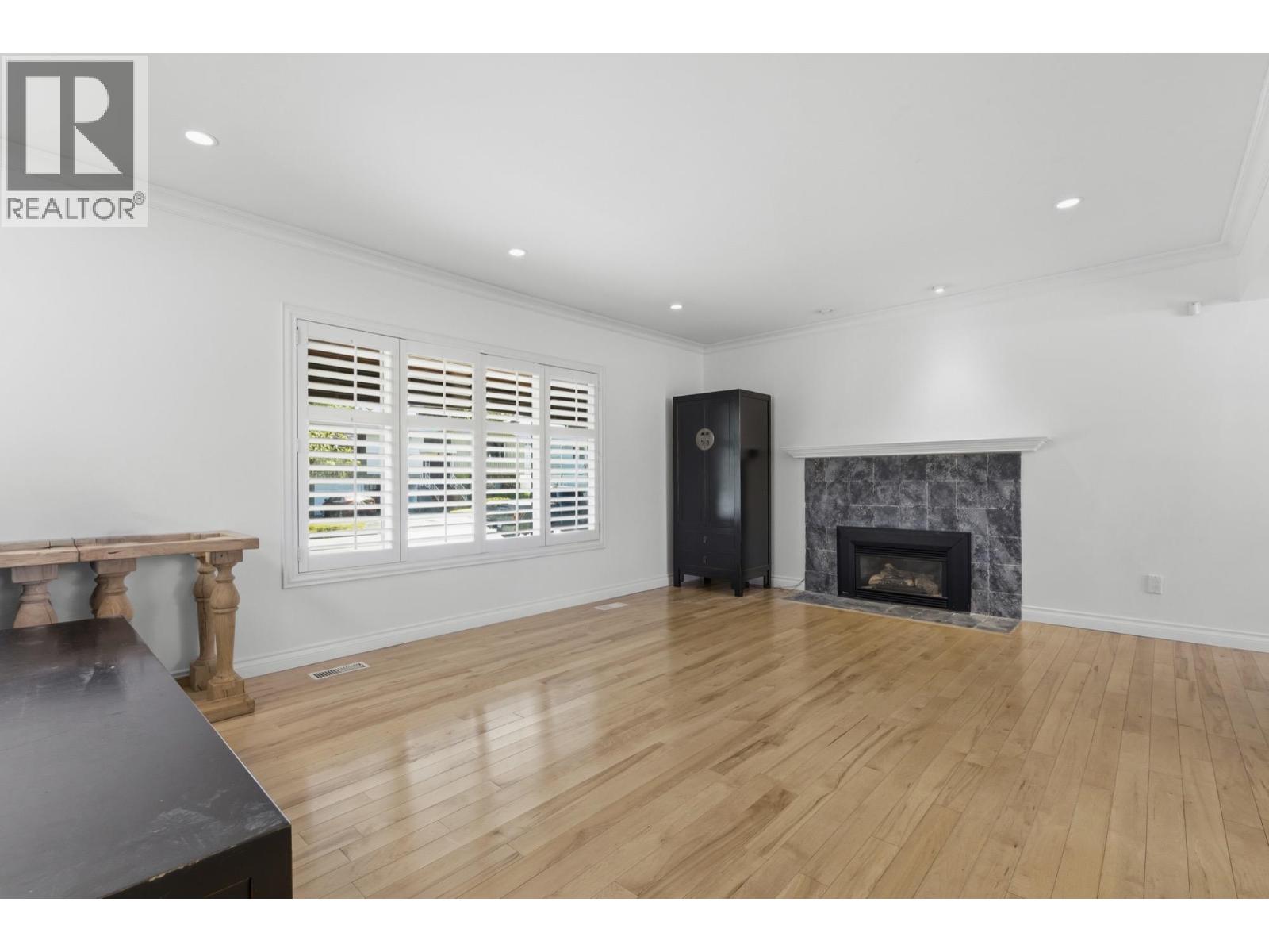 10851 Rosecroft Crescent, Richmond, British Columbia  V6A 2J2 - Photo 3 - R3129987
