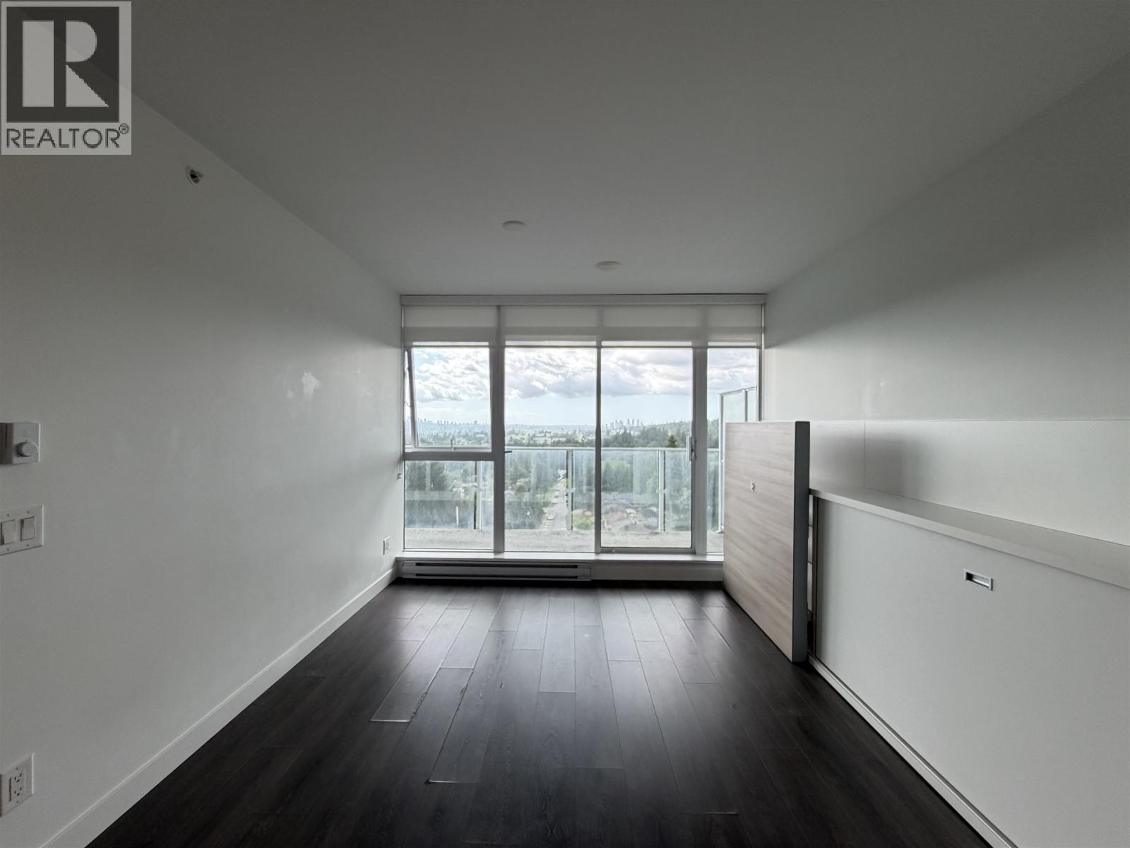 905 652 Whiting Way, Coquitlam, British Columbia  V3J 0K3 - Photo 6 - R3129988