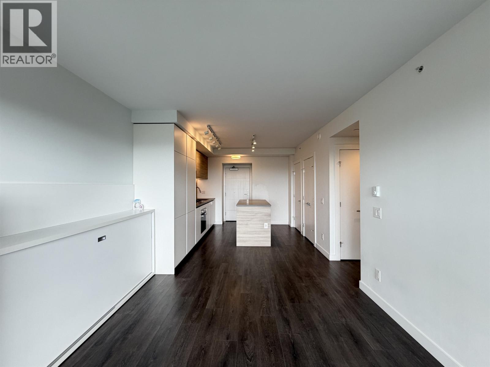 905 652 Whiting Way, Coquitlam, British Columbia  V3J 0K3 - Photo 7 - R3129988