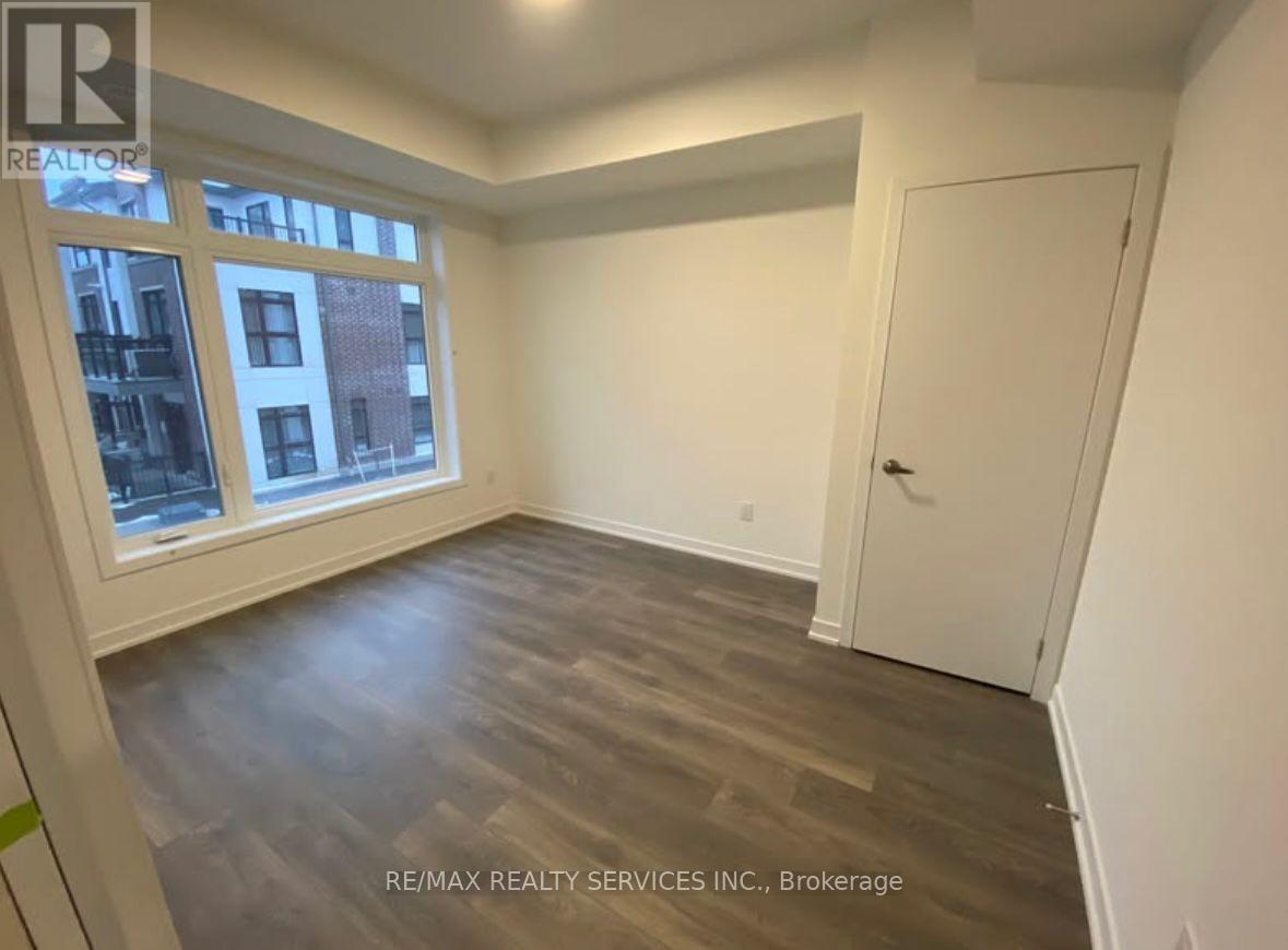 211 - 120 Canon Jackson Drive E, Toronto, Ontario  M6M 0B8 - Photo 4 - W13218346
