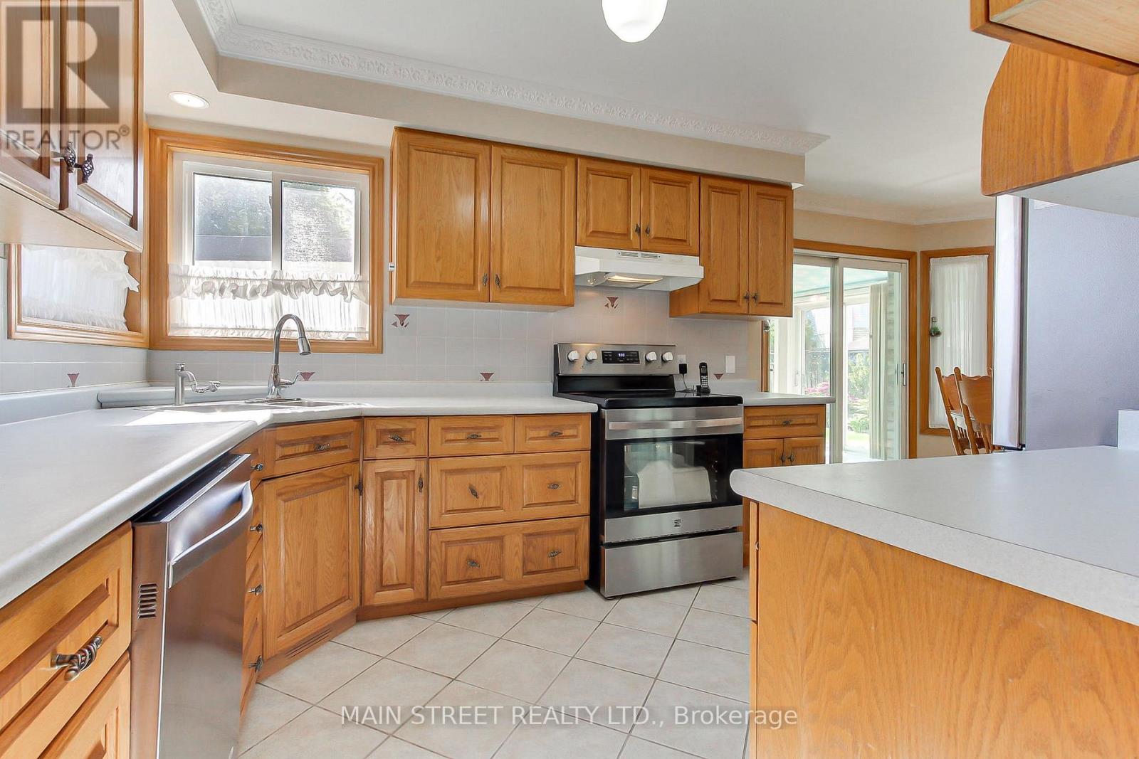 316 Biehn Drive, Kitchener, Ontario  N2R 1C7 - Photo 11 - X13218328