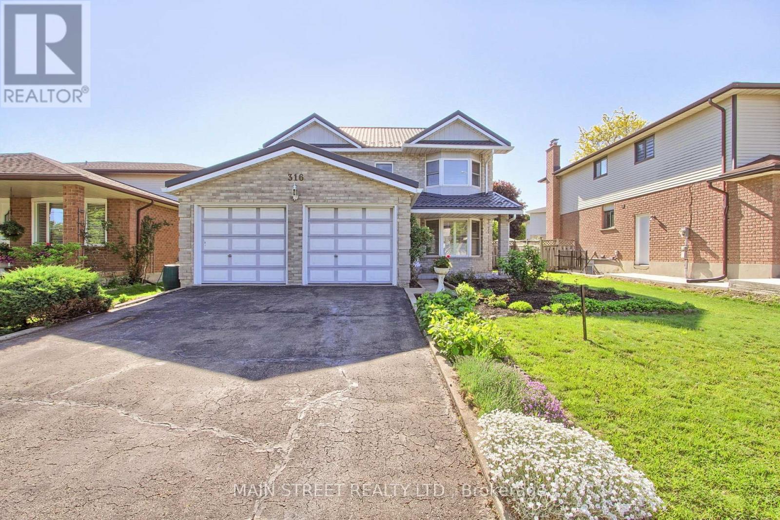316 Biehn Drive, Kitchener, Ontario  N2R 1C7 - Photo 2 - X13218328