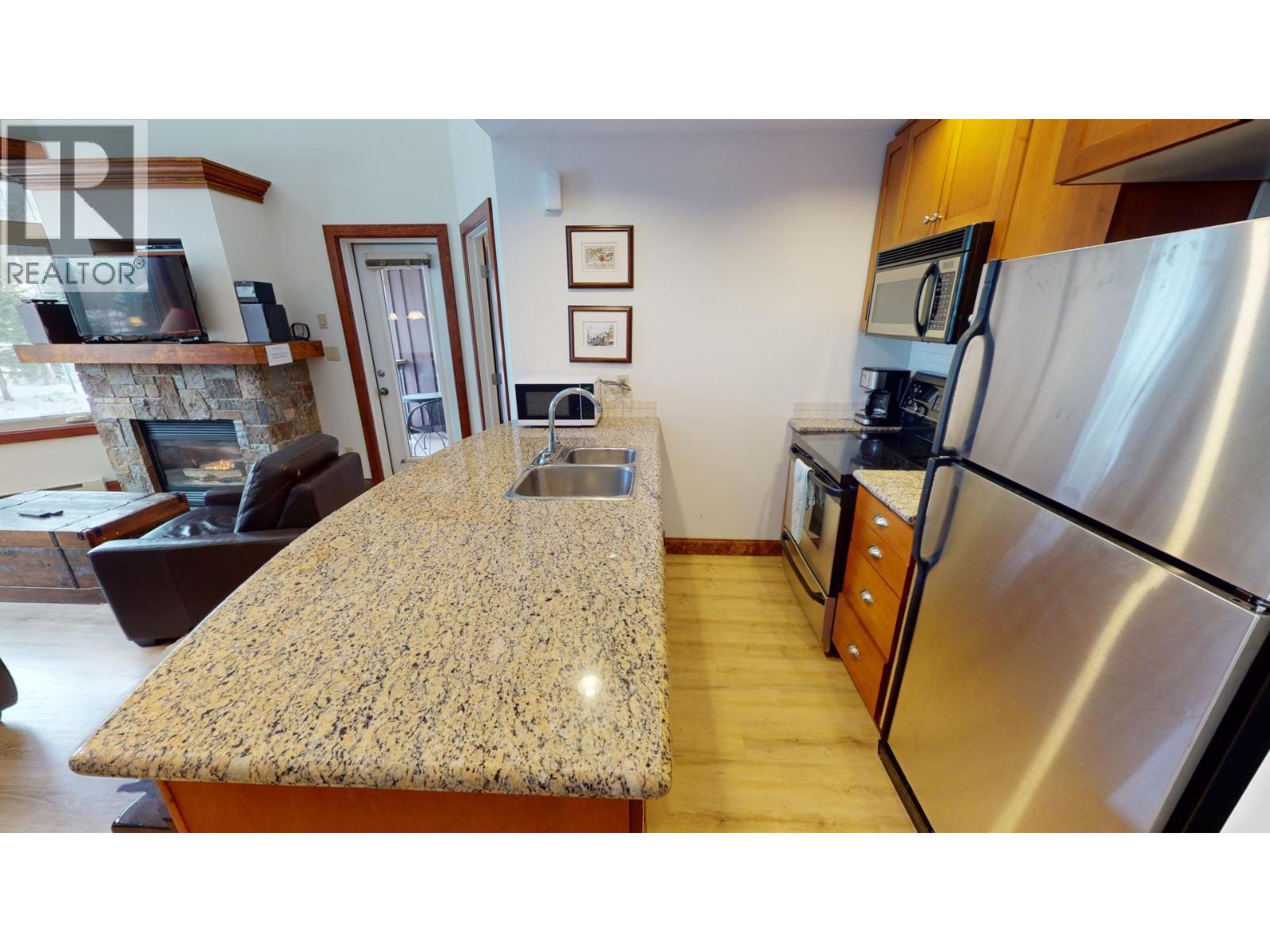4559 Timberline Crescent Unit# 545a, Fernie, British Columbia  V0B 1M6 - Photo 4 - 10389465