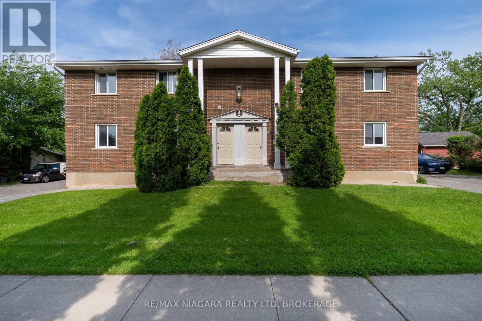 293-295 Glenridge Avenue, St. Catharines, Ontario  L2T 3K5 - Photo 1 - X13218388