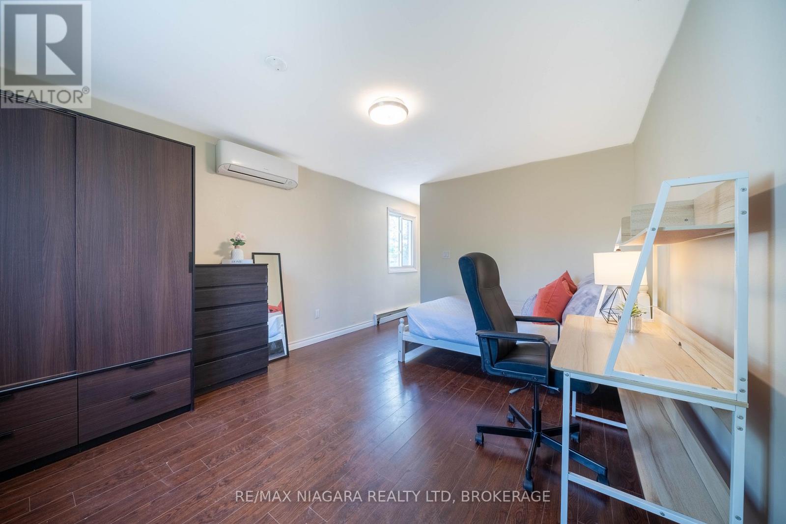 293-295 Glenridge Avenue, St. Catharines, Ontario  L2T 3K5 - Photo 10 - X13218388