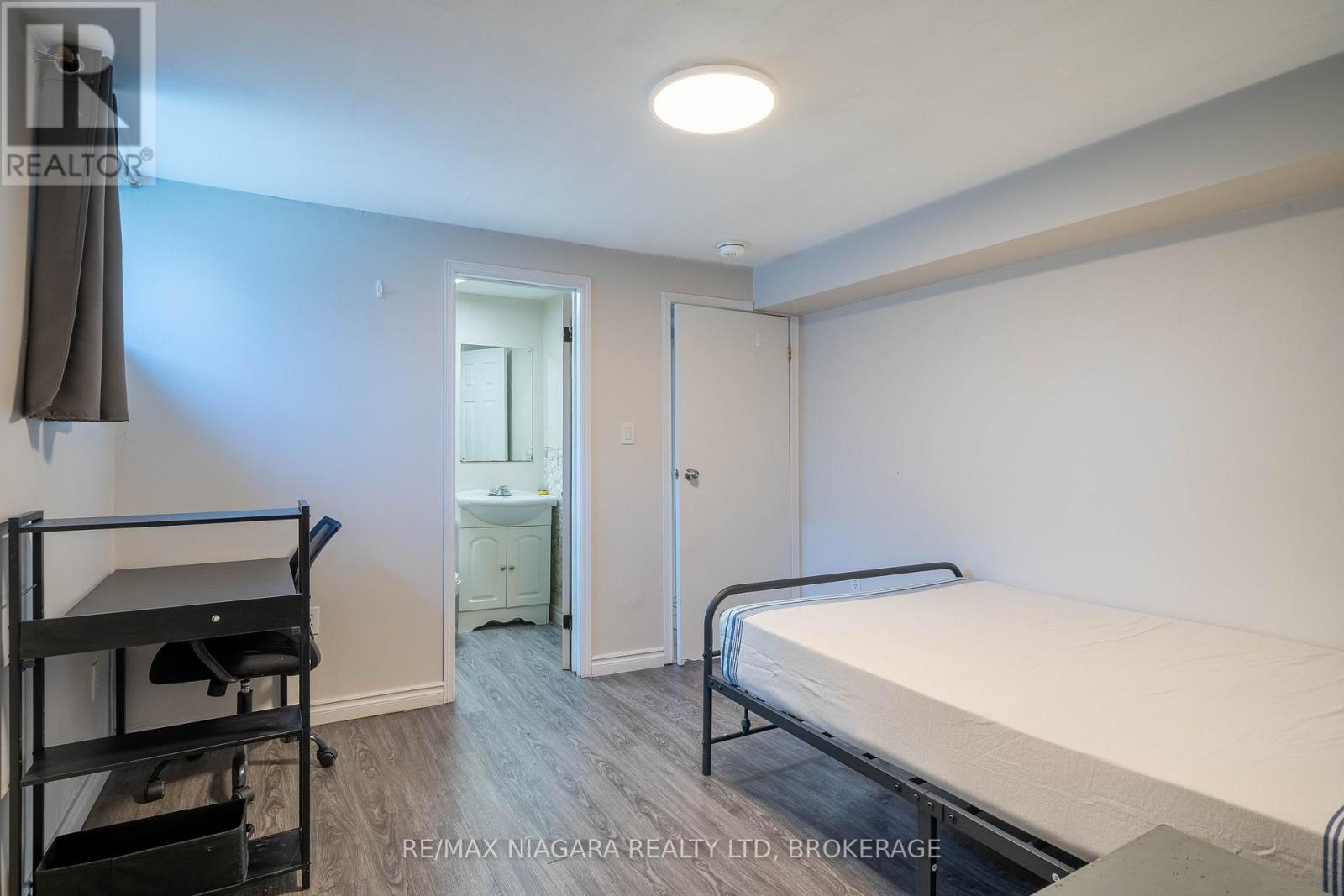 293-295 Glenridge Avenue, St. Catharines, Ontario  L2T 3K5 - Photo 41 - X13218388