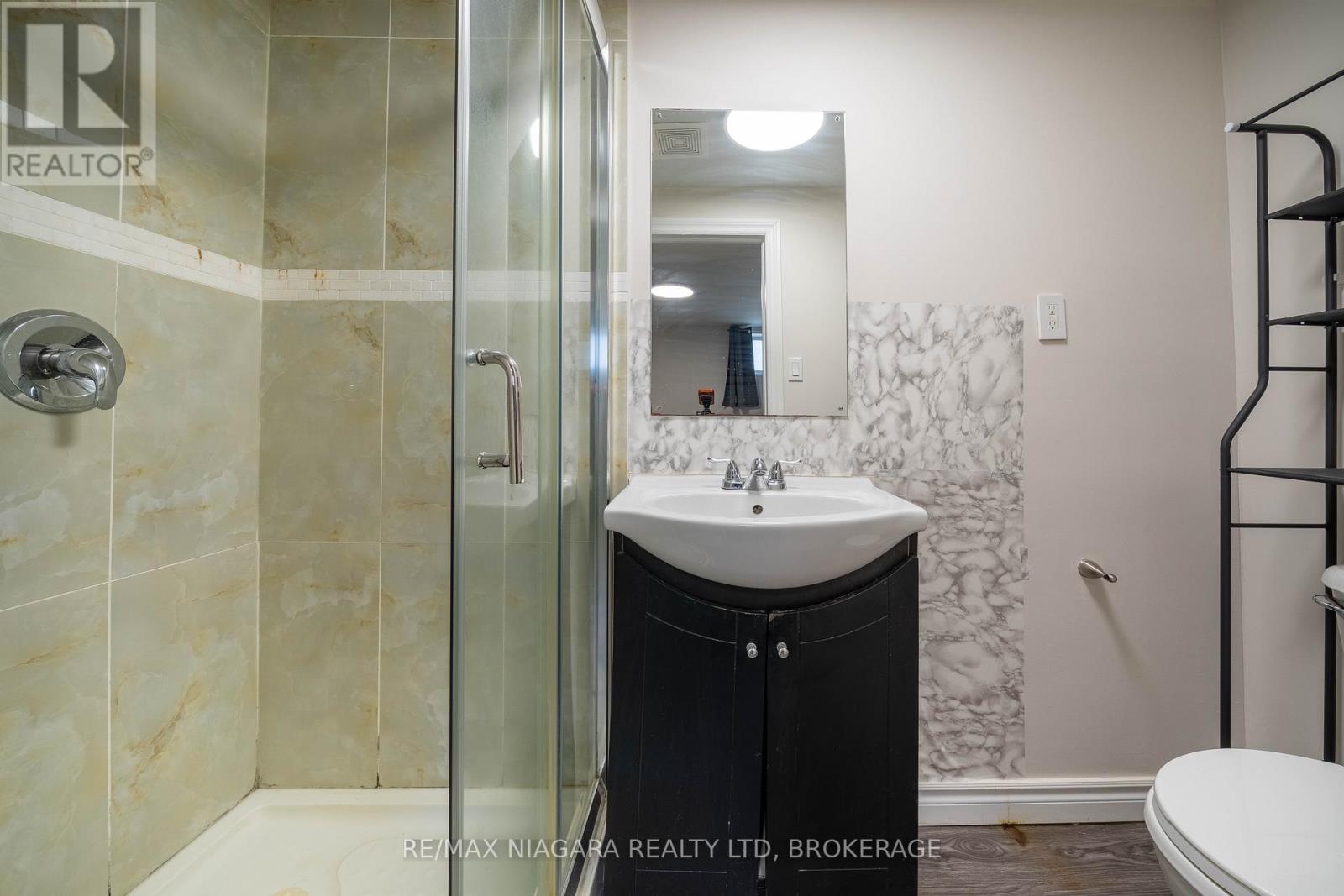293-295 Glenridge Avenue, St. Catharines, Ontario  L2T 3K5 - Photo 45 - X13218388