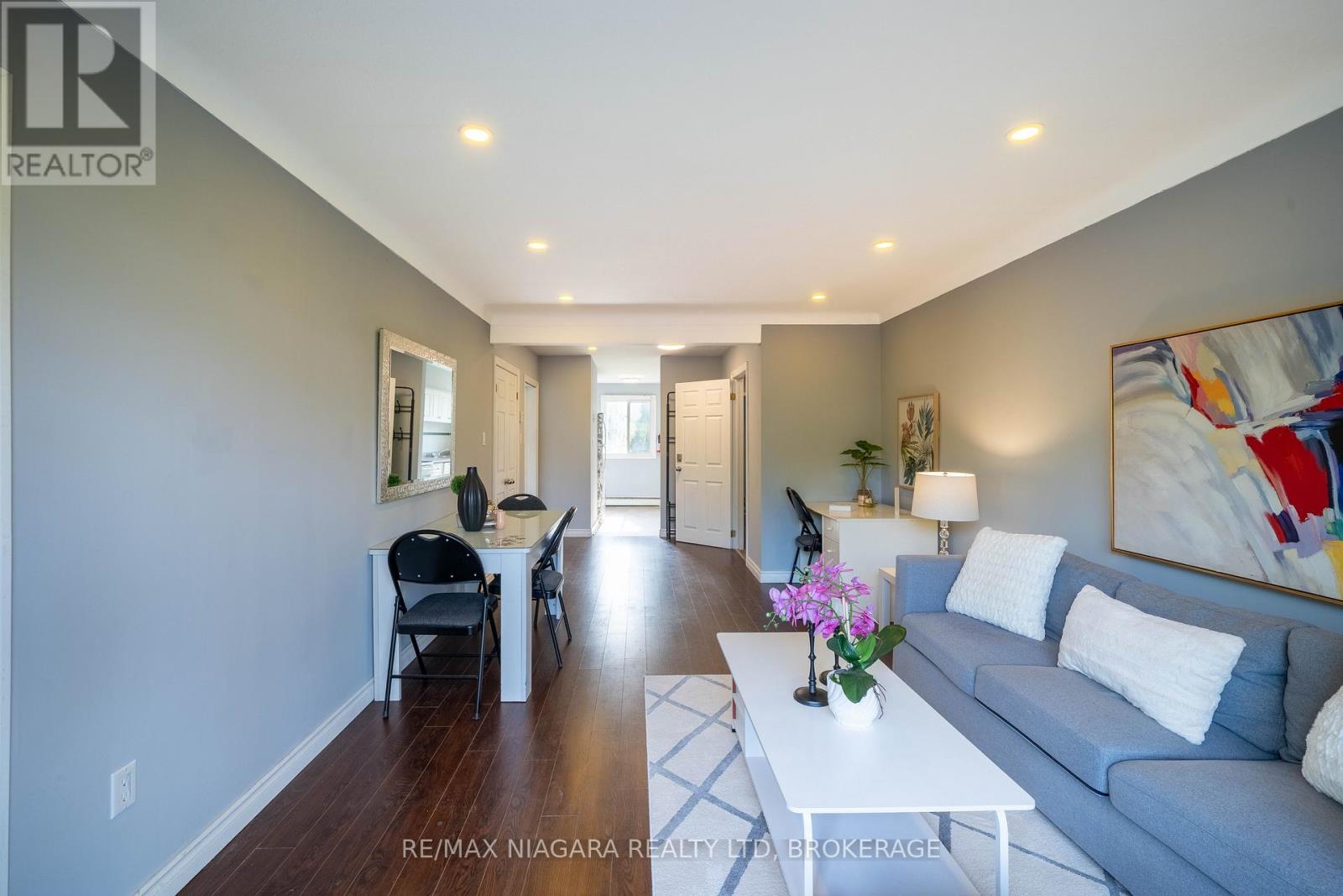 293-295 Glenridge Avenue, St. Catharines, Ontario  L2T 3K5 - Photo 5 - X13218388