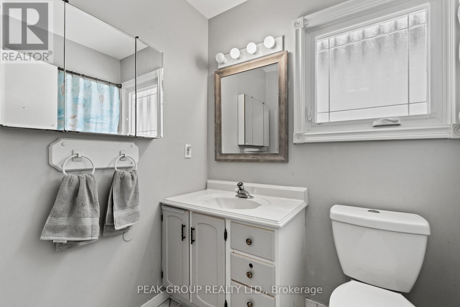 18 Sandra Crescent, Grimsby, Ontario L3M 4Z1 - Photo 24 - X13218400