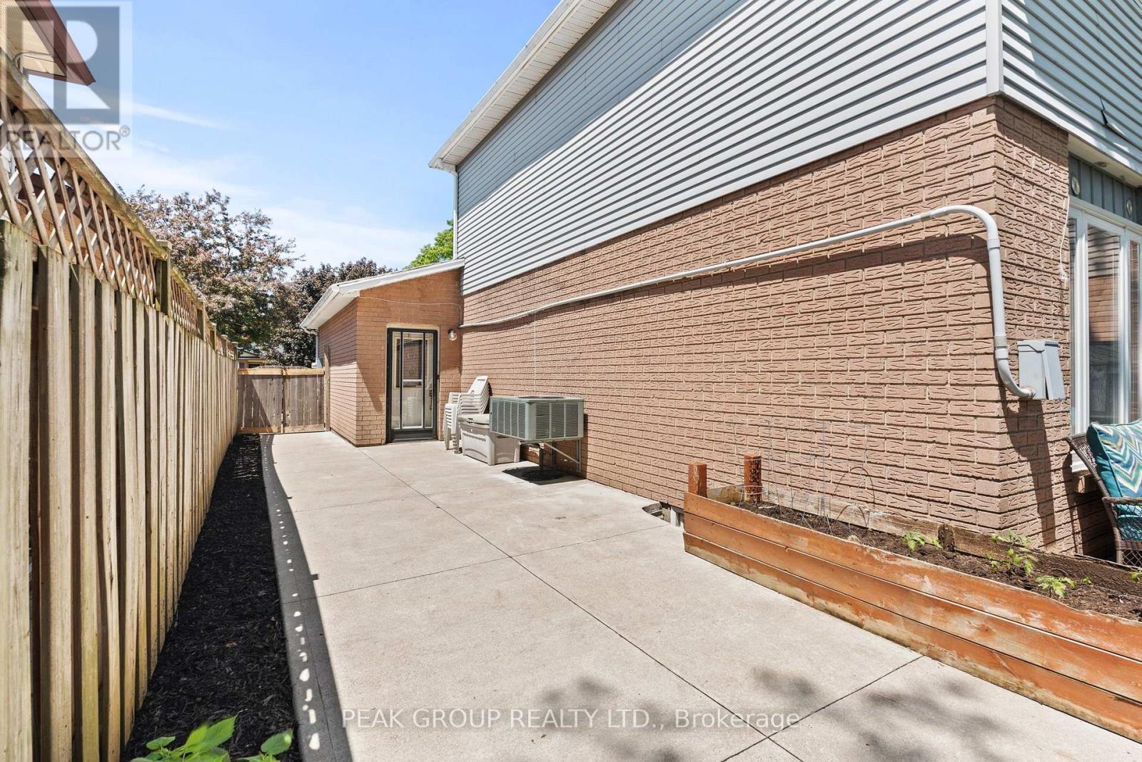 18 Sandra Crescent, Grimsby, Ontario L3M 4Z1 - Photo 41 - X13218400