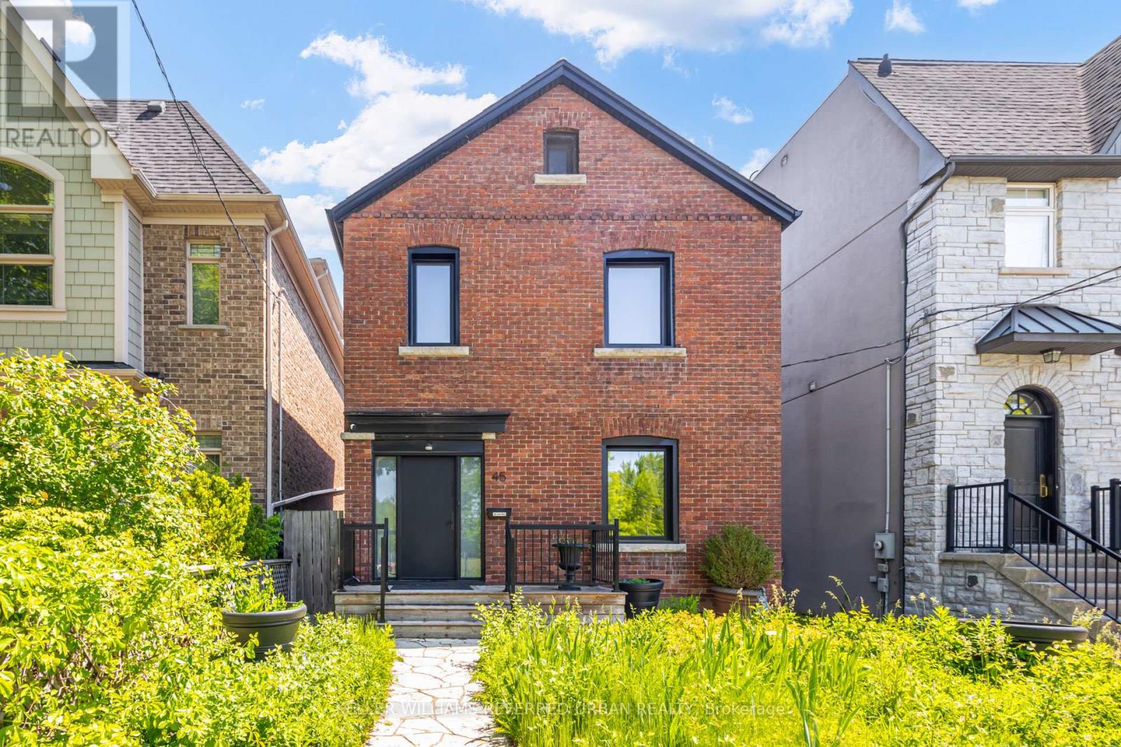 45 WYCHWOOD AVENUE, Toronto, Ontario