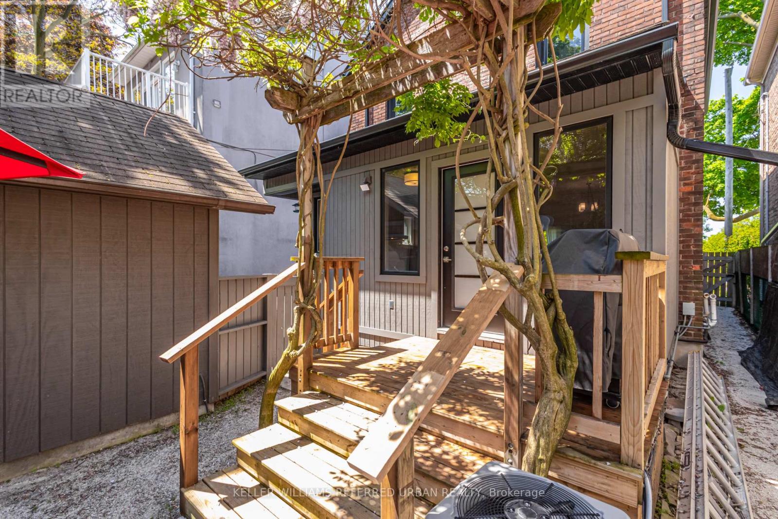 45 Wychwood Avenue, Toronto, Ontario  M6G 2X8 - Photo 38 - C13218424