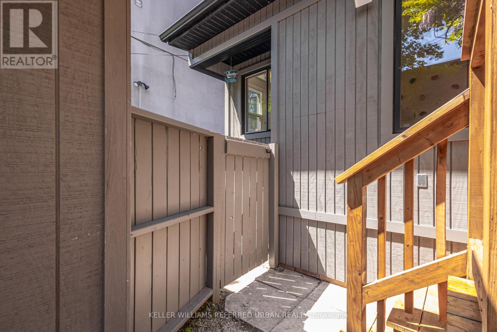 45 Wychwood Avenue, Toronto, Ontario  M6G 2X8 - Photo 39 - C13218424