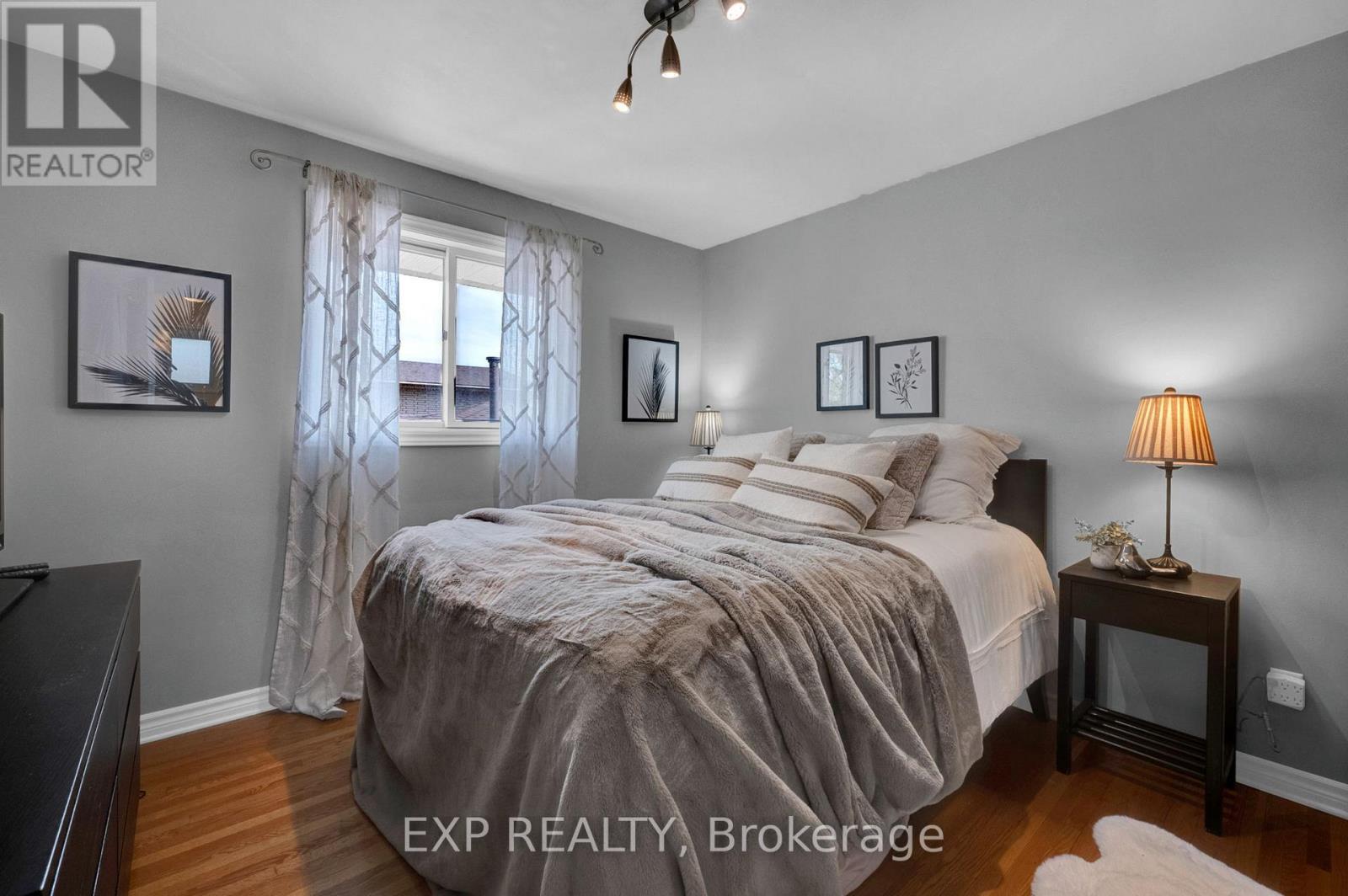 270 Fairlawn Court, Oshawa, Ontario  L1J 4P9 - Photo 10 - E13218374