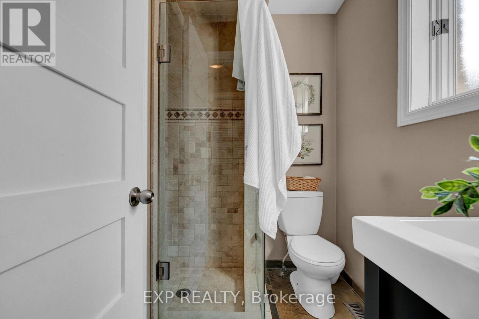 270 Fairlawn Court, Oshawa, Ontario  L1J 4P9 - Photo 22 - E13218374