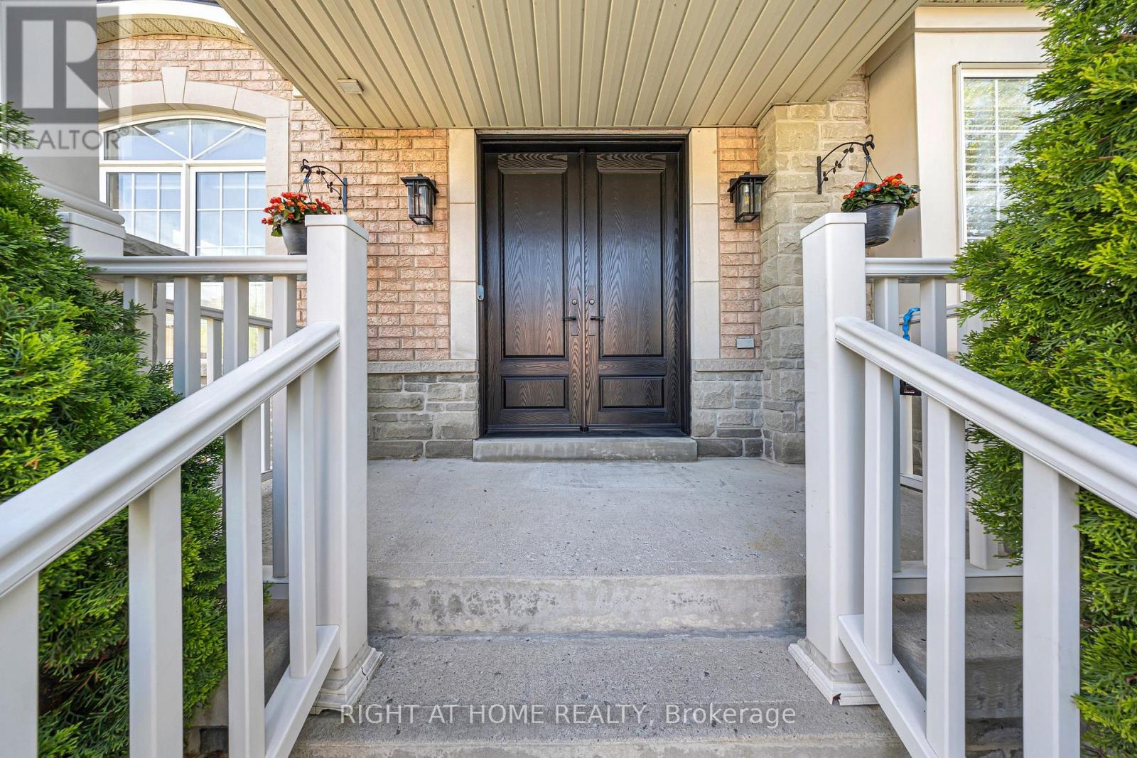 1396 Castlemore Avenue, Markham, Ontario  L6E 0H1 - Photo 3 - N13218390