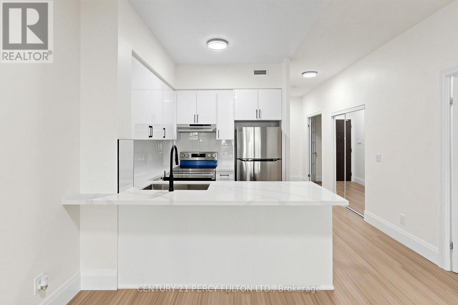 102 - 57 Upper Duke Crescent, Markham, Ontario  L6G 0B9 - Photo 12 - N13218408