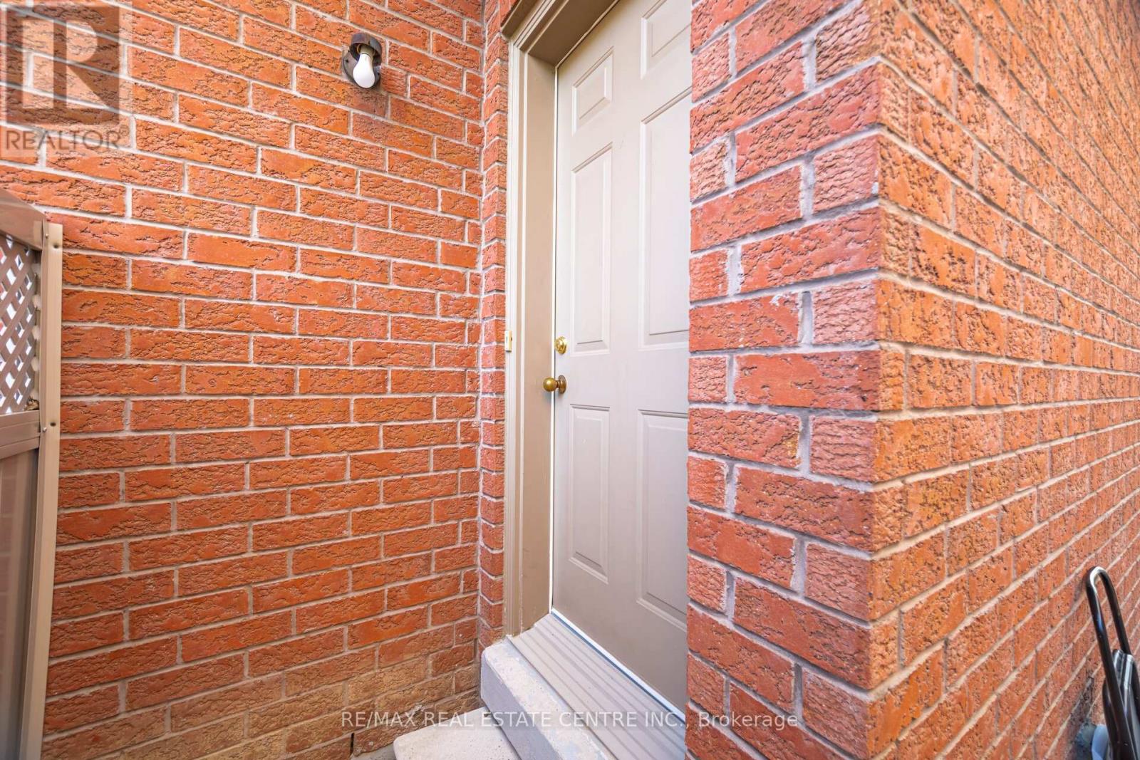 7 Prince Edward Boulevard, Brampton, Ontario  L6P 2E1 - Photo 30 - W13218372