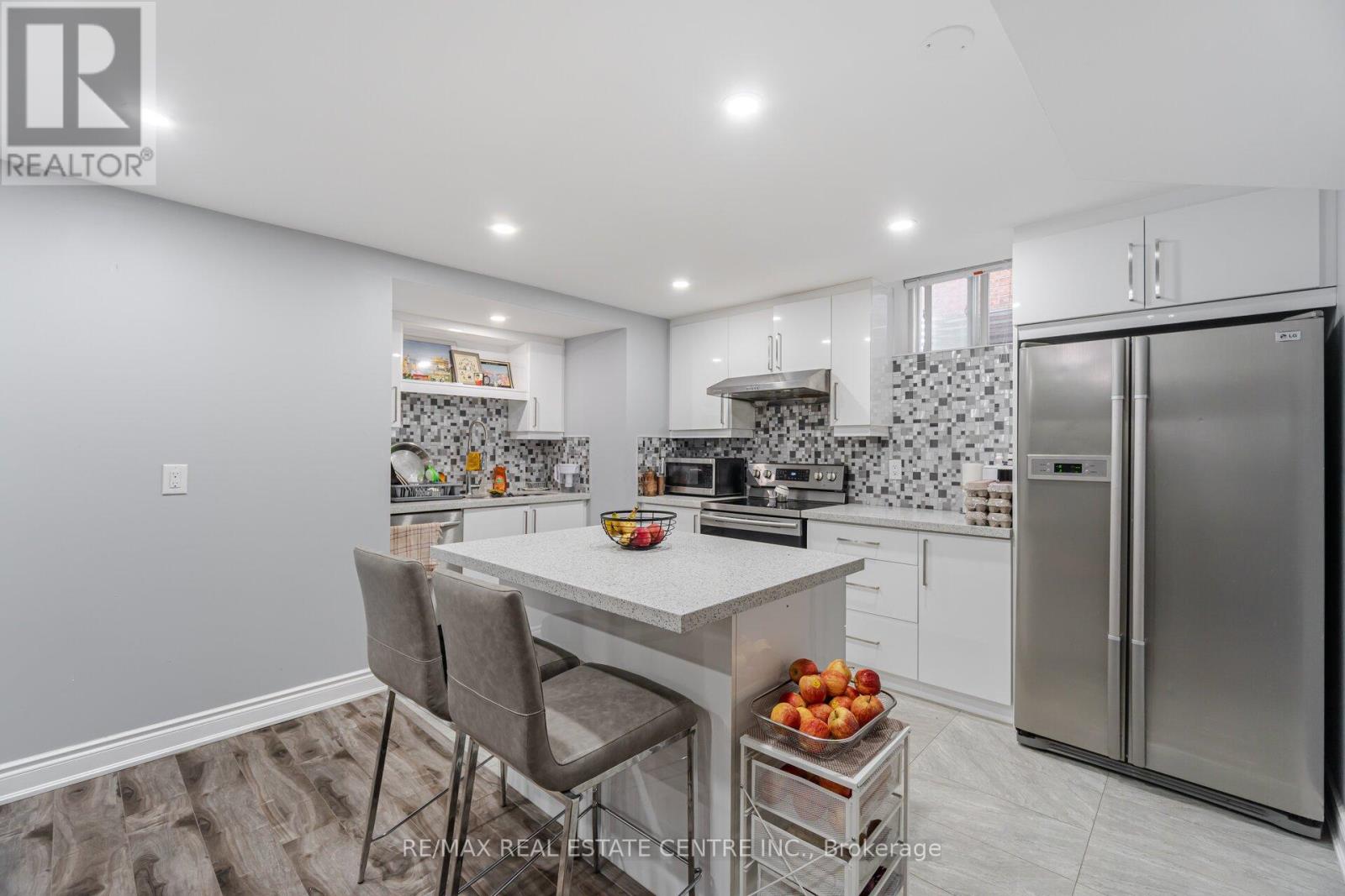 7 Prince Edward Boulevard, Brampton, Ontario  L6P 2E1 - Photo 33 - W13218372