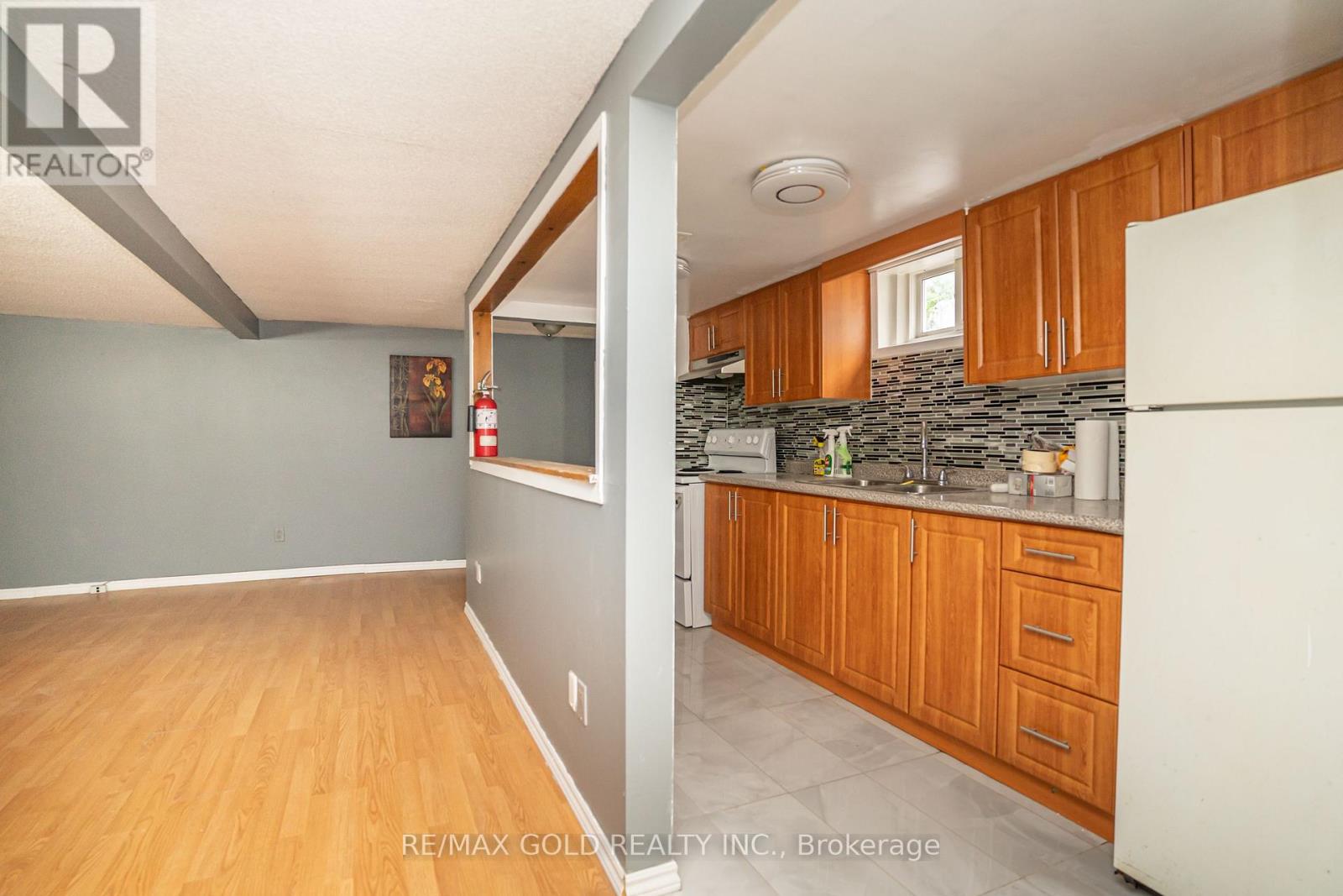 24 Bingham Road, Brampton, Ontario L6V 2K1 - Photo 4 - W13218414
