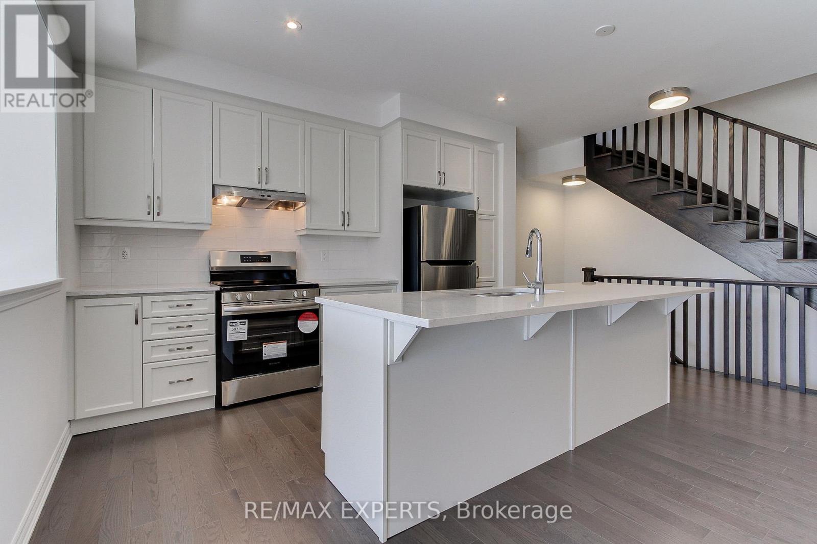 1237 Poppy Gardens, Oakville, Ontario  L6H 7Y4 - Photo 11 - W13218420