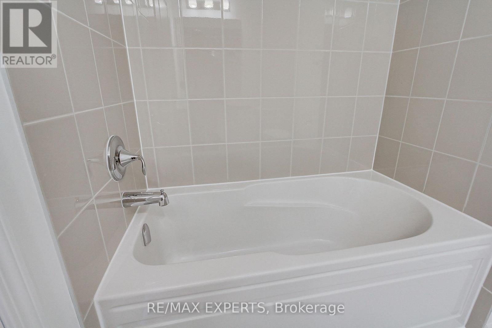 1237 Poppy Gardens, Oakville, Ontario  L6H 7Y4 - Photo 18 - W13218420