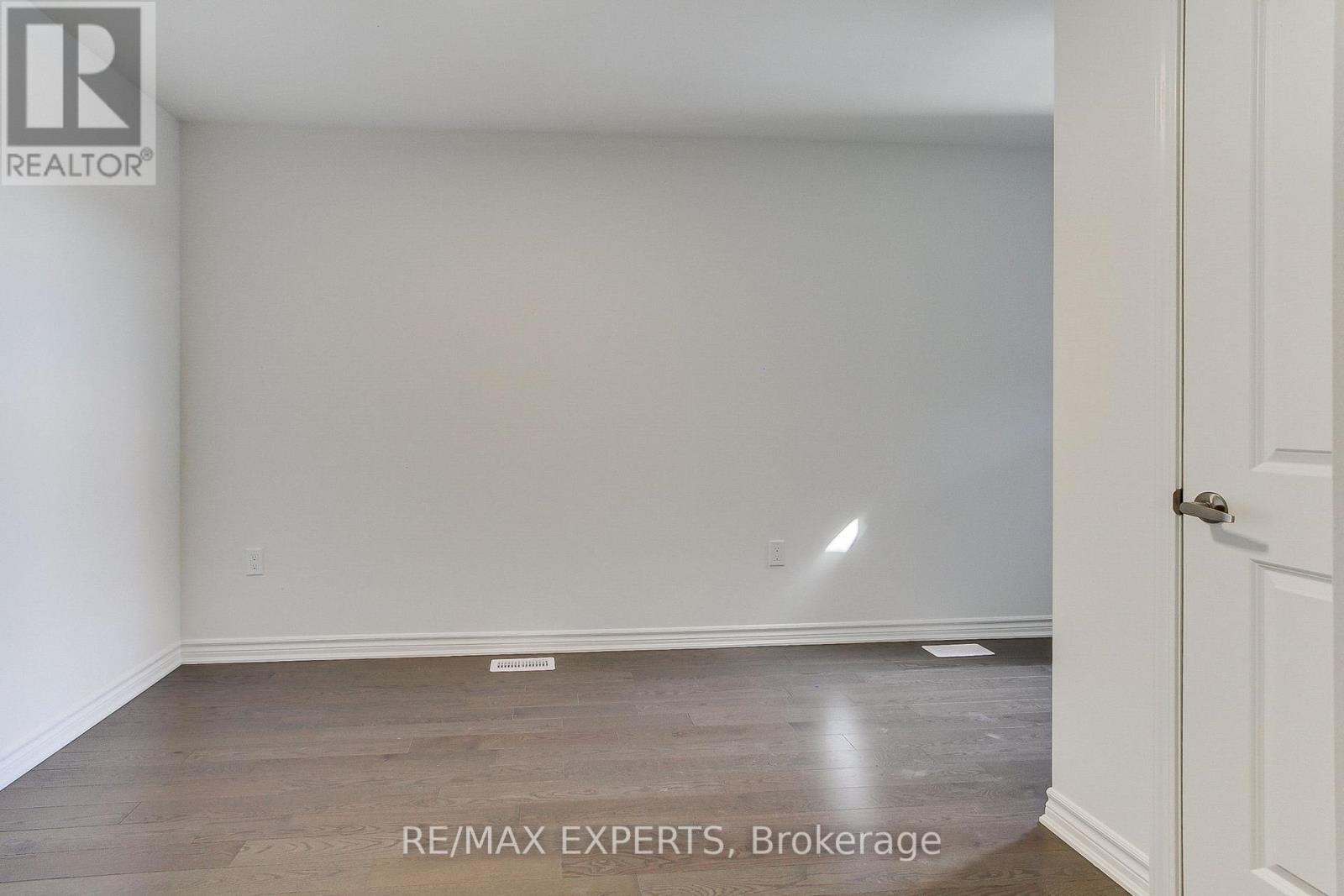 1237 Poppy Gardens, Oakville, Ontario  L6H 7Y4 - Photo 23 - W13218420