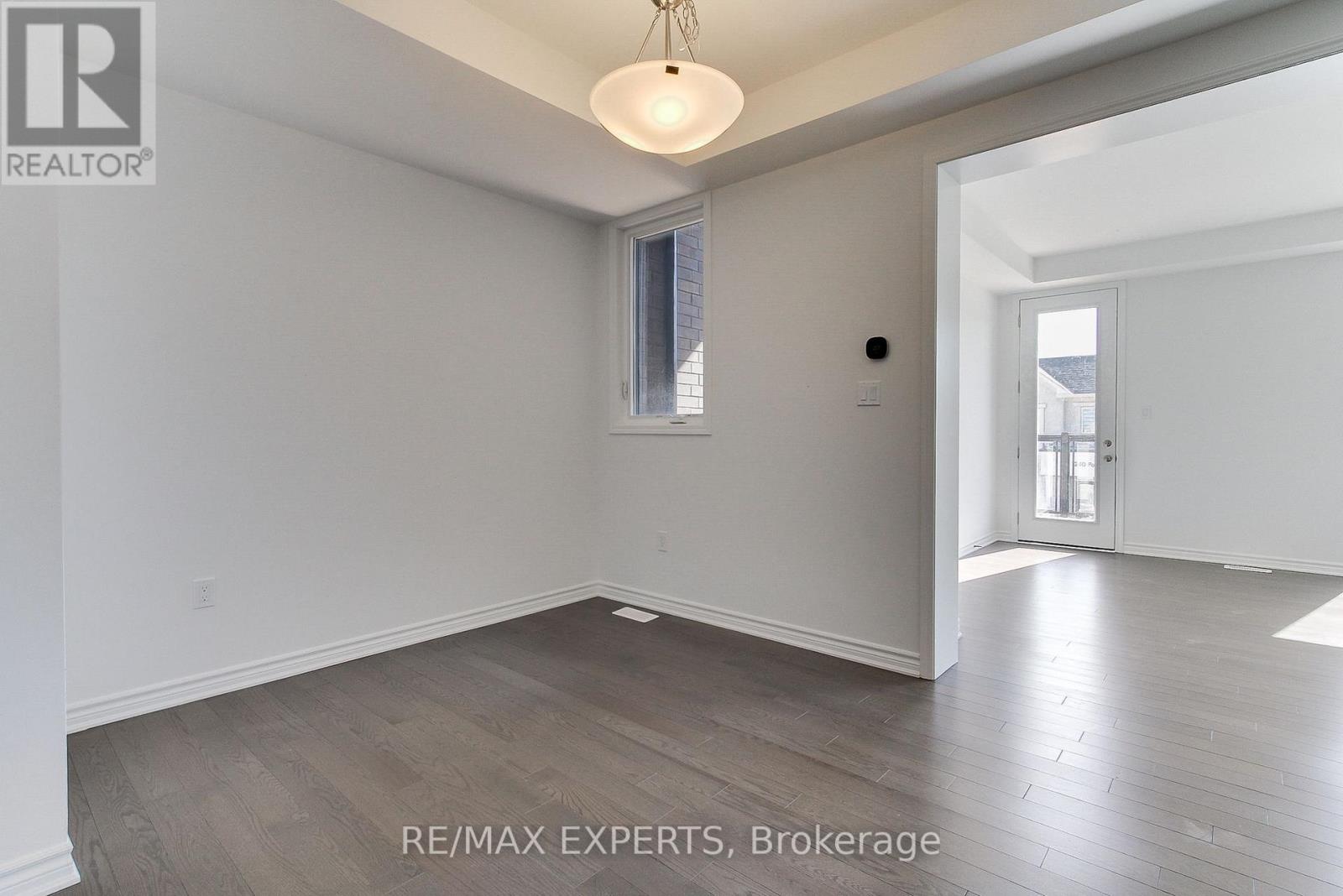 1237 Poppy Gardens, Oakville, Ontario  L6H 7Y4 - Photo 6 - W13218420