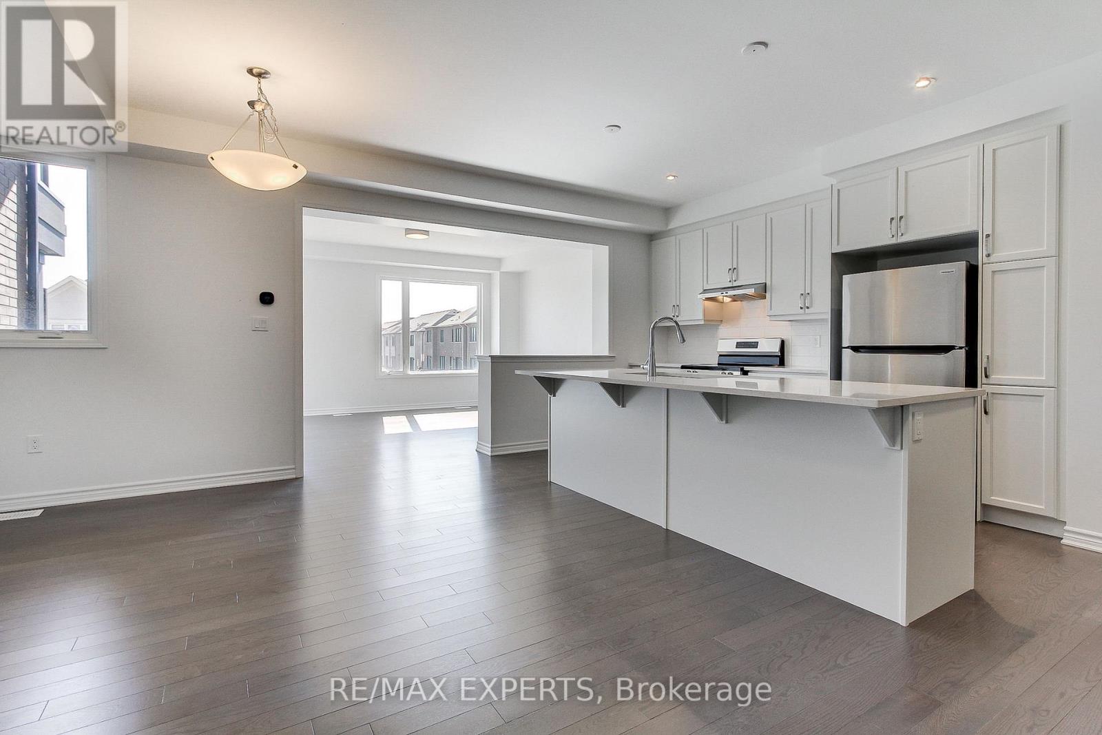 1237 Poppy Gardens, Oakville, Ontario  L6H 7Y4 - Photo 7 - W13218420